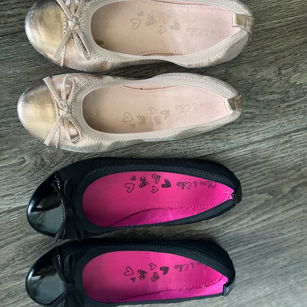 Nice bundle of flats! Black and rose gold.